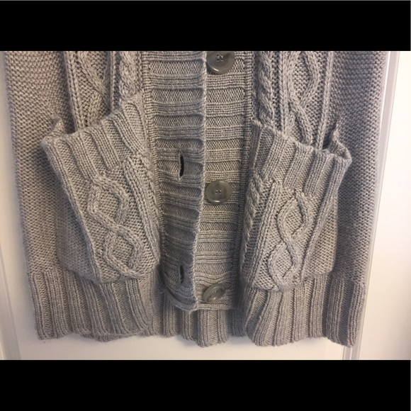 Michael Kors Short Sleeve Button Sweater Small - Picture 3 of 3