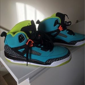 Jordan's youth size 6