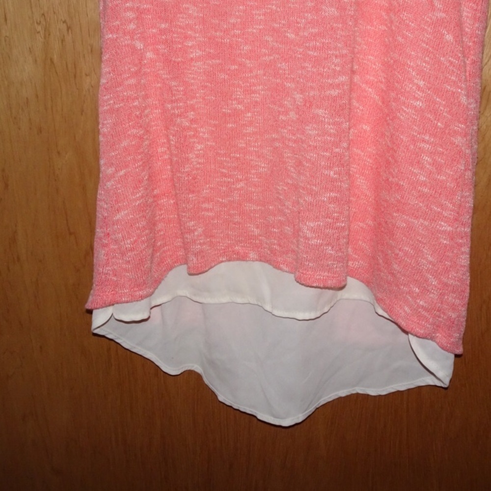 Pink and white double layered blouse. Size large - Picture 3 of 7