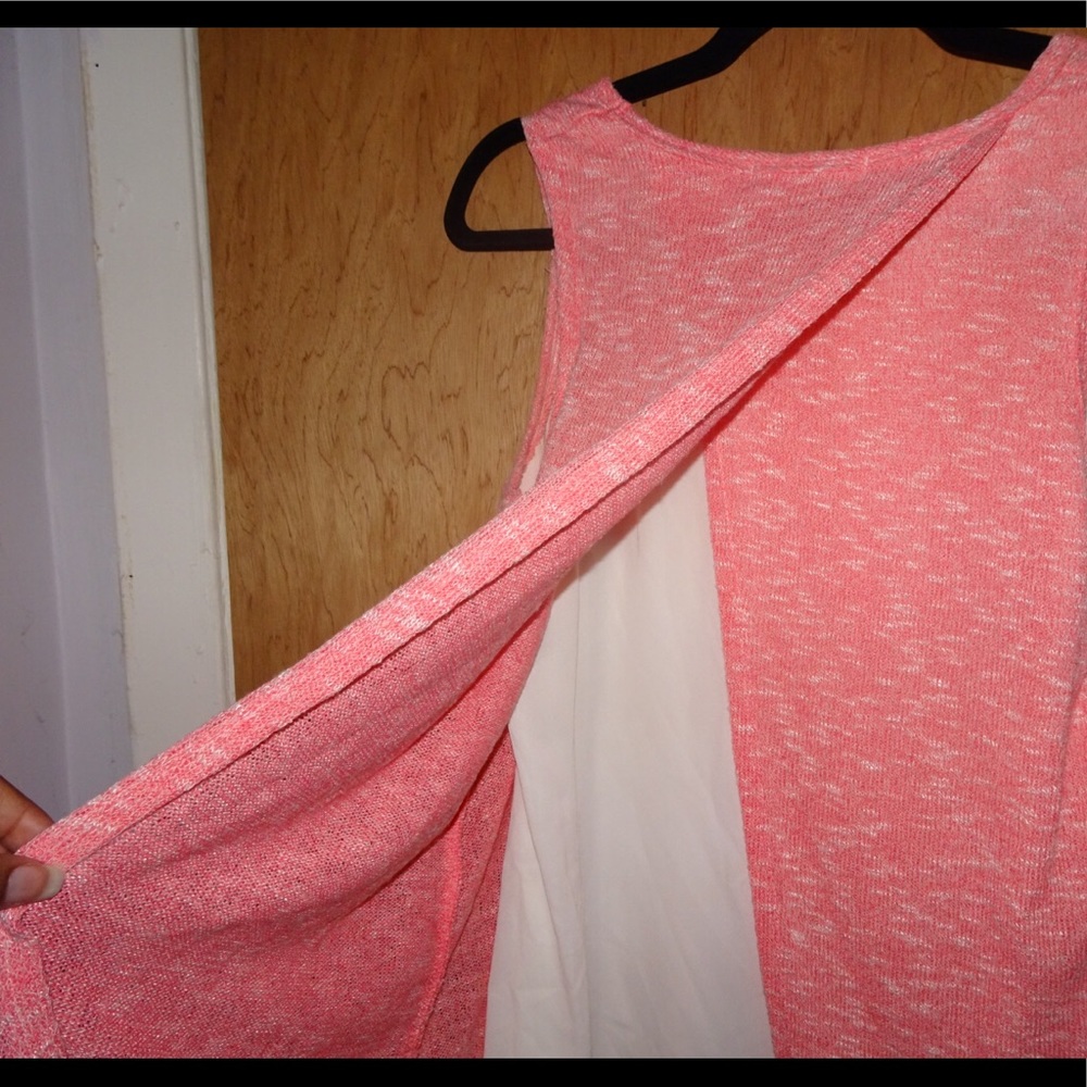 Pink and white double layered blouse. Size large - Picture 5 of 7