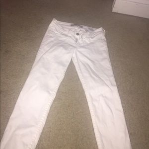 White Hollister Jeans sz 1 short