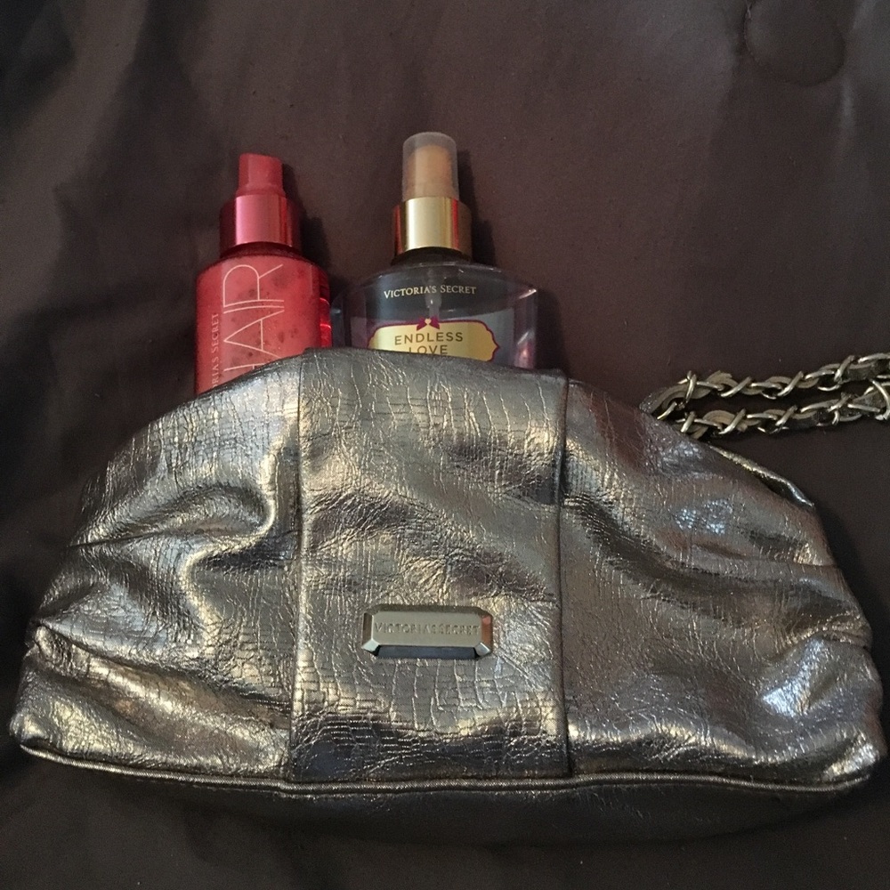 Victories Secret bag and fragrance mist n HAIR