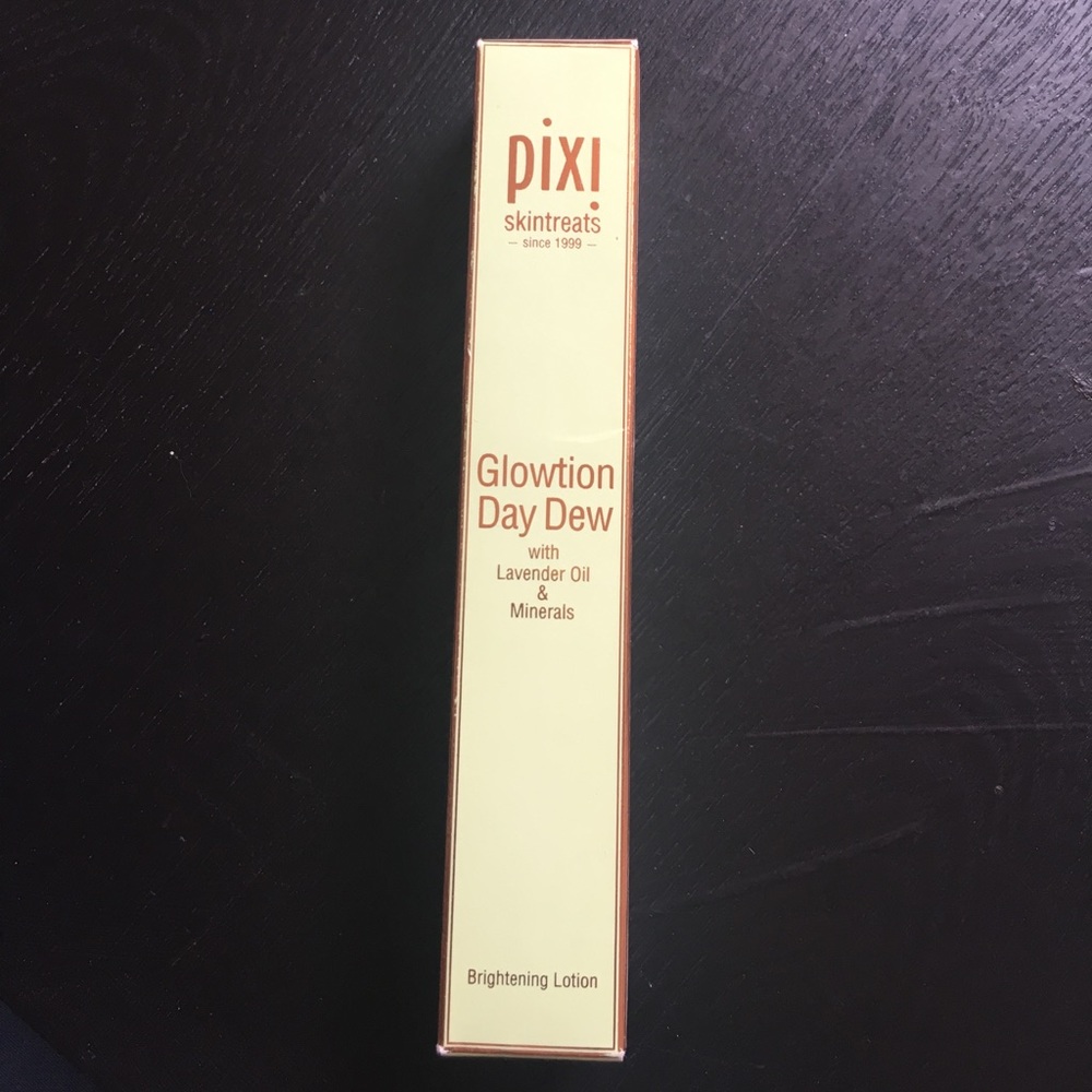 Pixi Skintreats- Glowtion Day Dew