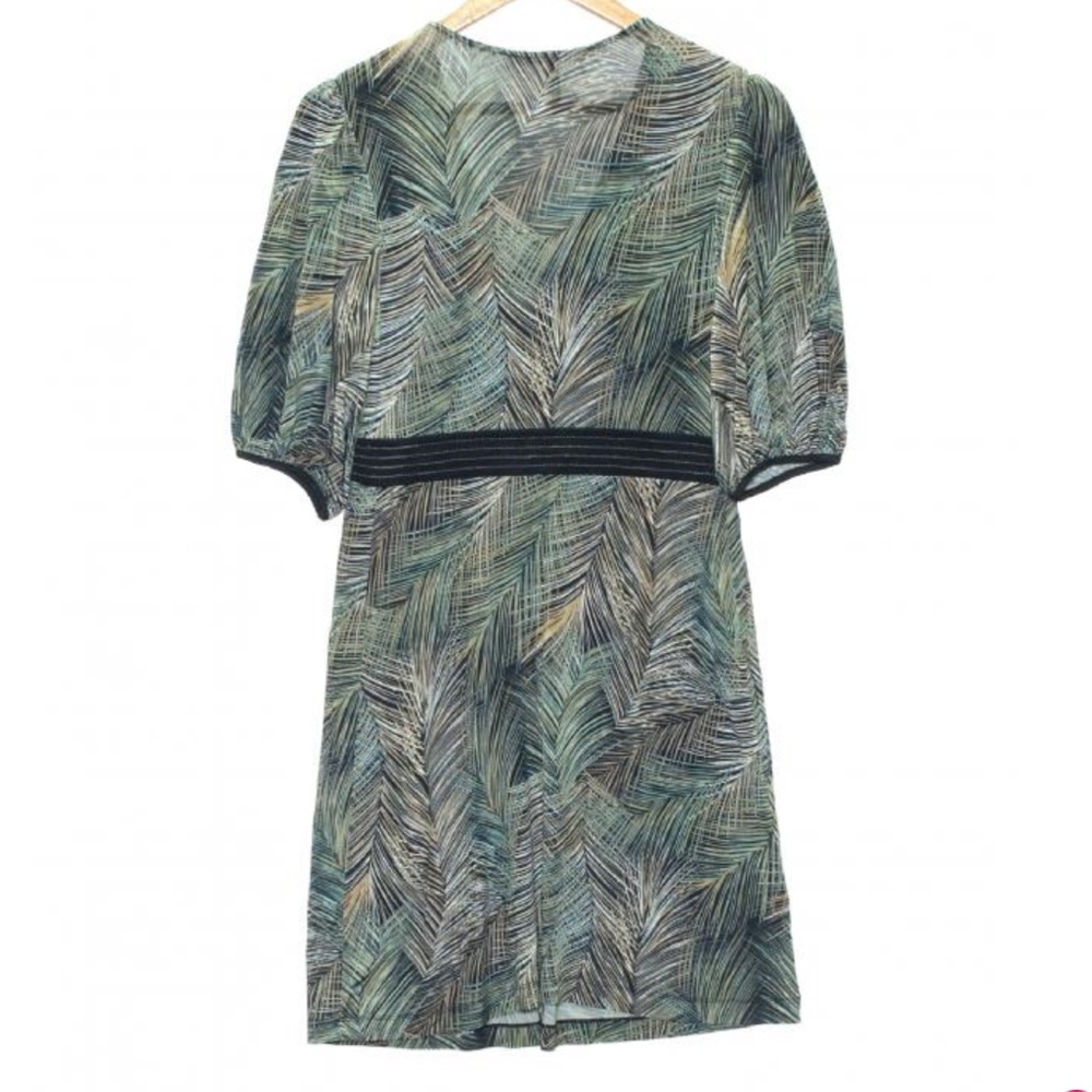 • BCBGMAXAZRIA • Feather Print Dress Size Small - Picture 3 of 7
