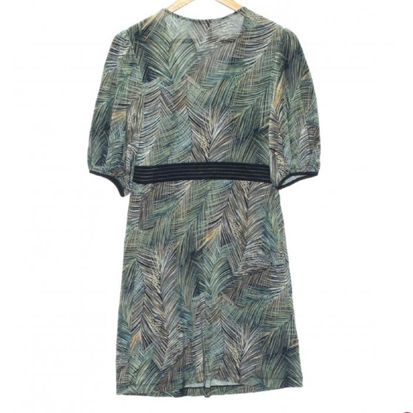 • BCBGMAXAZRIA • Feather Print Dress Size Small - Picture 3 of 7