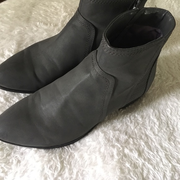 Grey booties - Picture 2 of 7