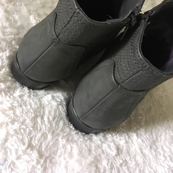 Grey booties - Picture 5 of 7