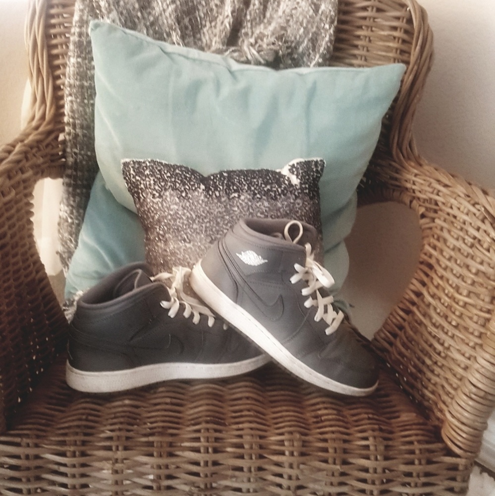 SOLD Light grey air jordans gently used