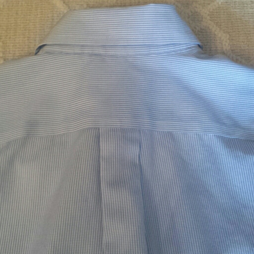 Button down shirt - Picture 3 of 4