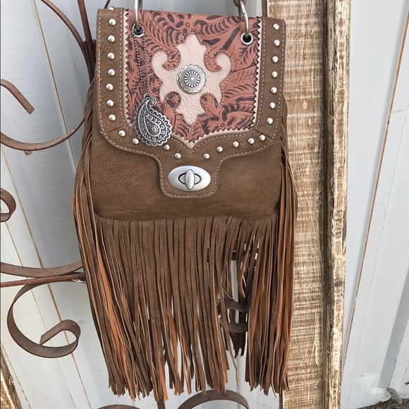 American West Handbags - 5🌟Rated! American West Fringe Crossbody Bag