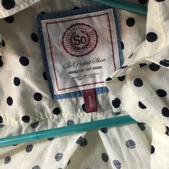 Button up - Picture 2 of 2