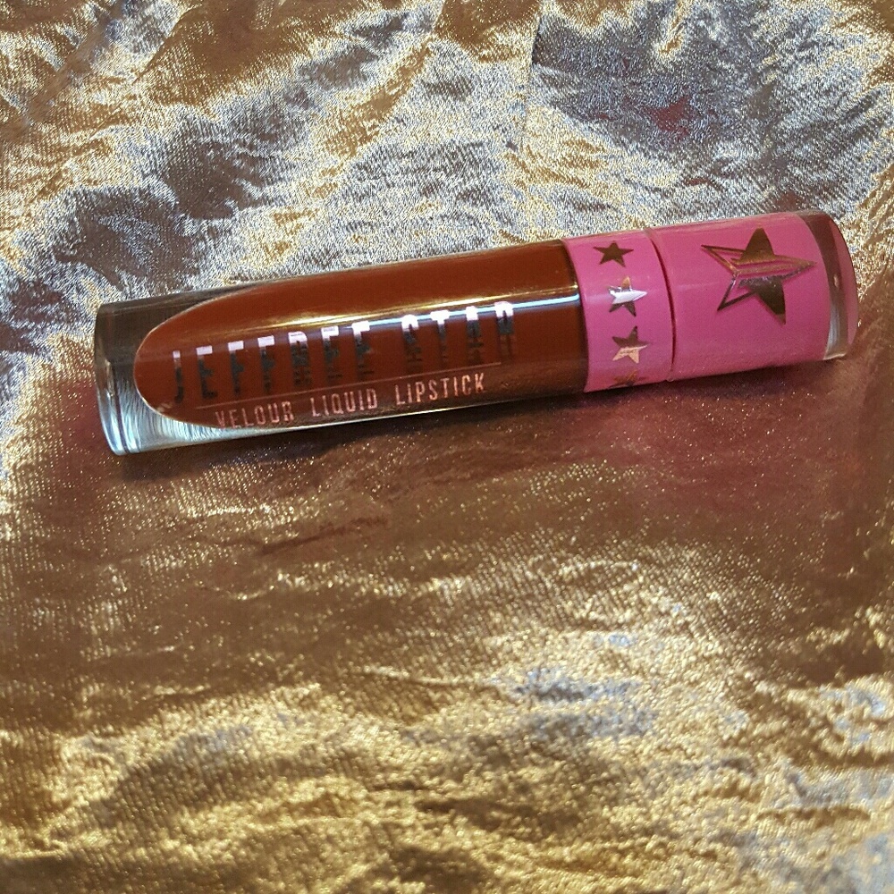 Jeffree Star velour liquid lipstick-unicorn blood