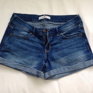 Hollister Mid-rise Midi Shorts Size 5