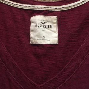 Maroon t shirt