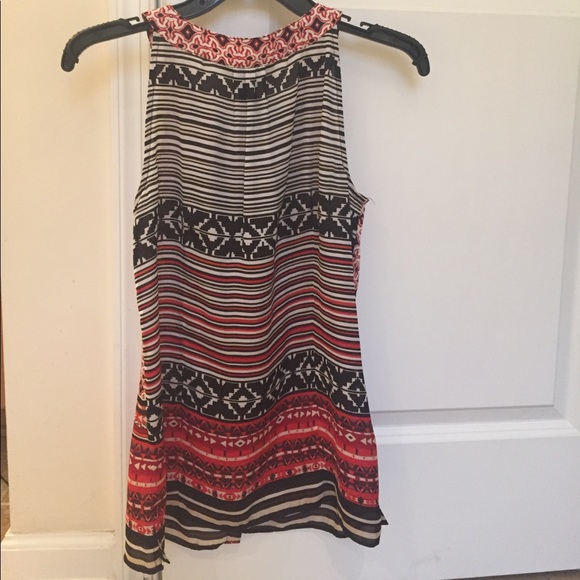 White House Black Market Top - Picture 2 of 4