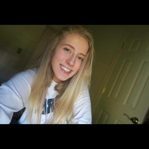 Meet your Posher, Abby