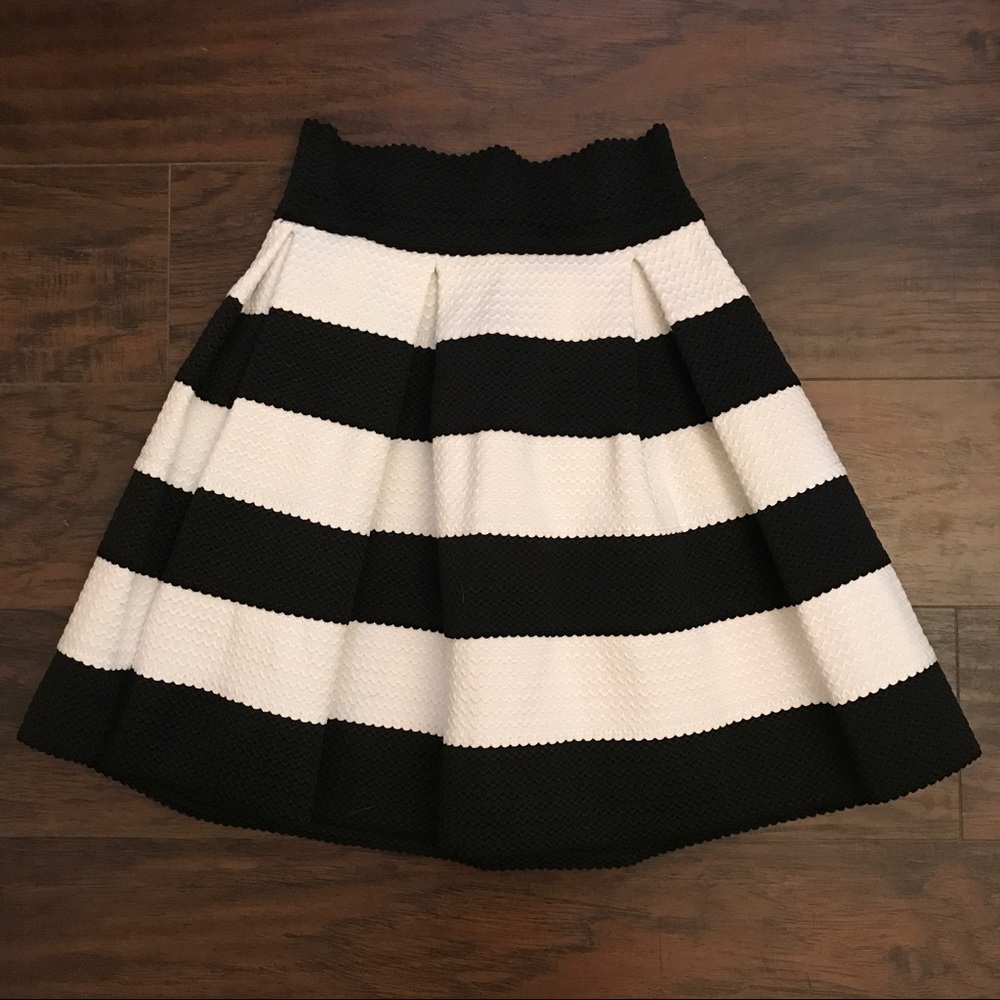 Target NWT Jacquard skirt