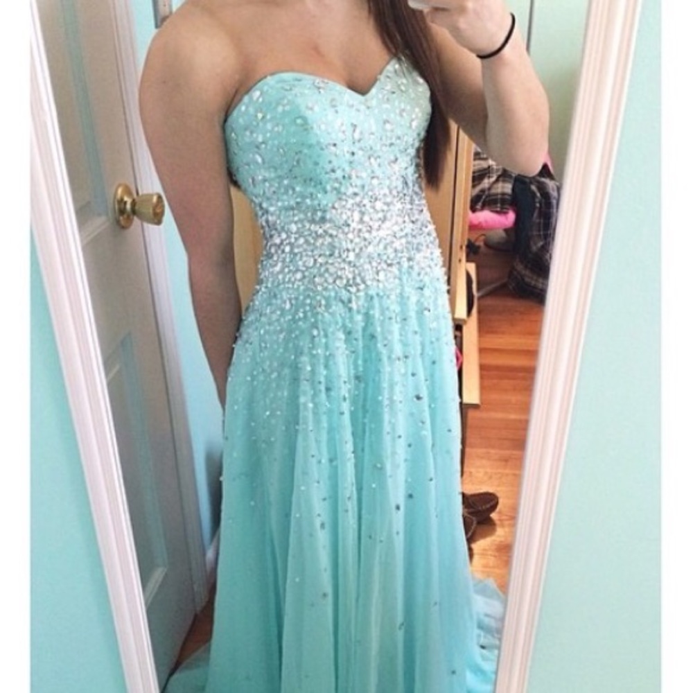 Mari Lee Strapless Prom Dress- size 4