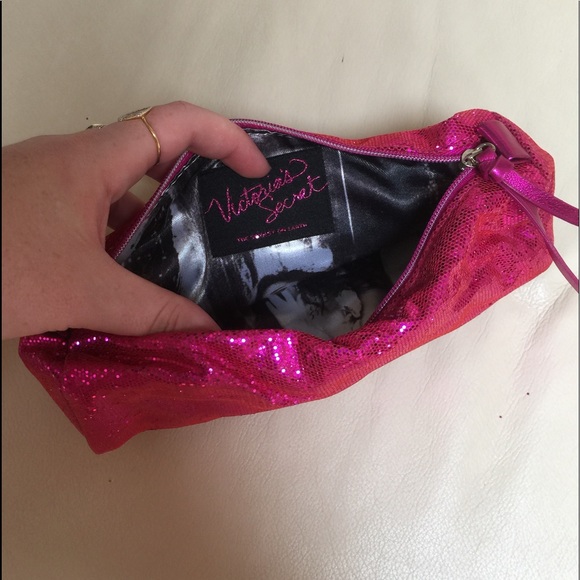 Victoria's Secret Makeup Case. Special Edition! - Picture 2 of 2