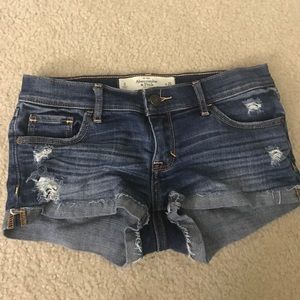 Abercrombie&Fitch dark wash and distressed shorts