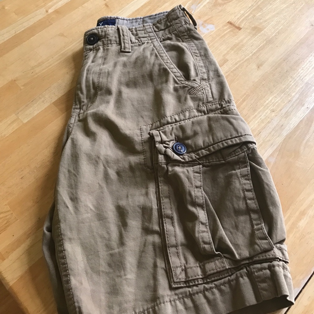 American Eagle cargo shorts