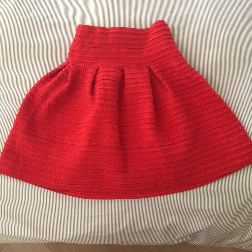 ❤️ Red Flirty Skirt! ❤️