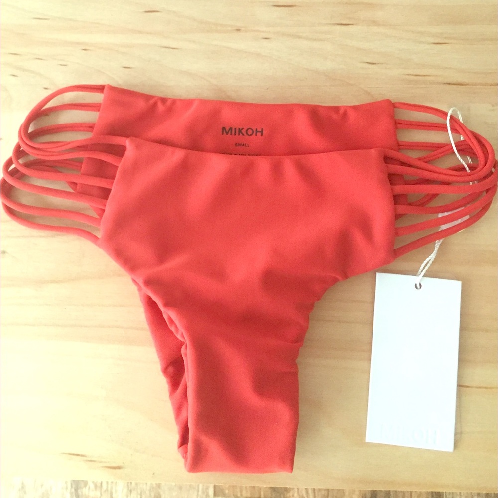 New Mikoh Kapalua bottoms S