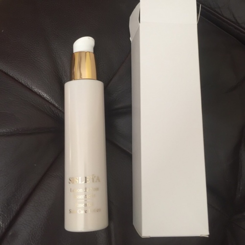 *flash sale* Sisley Essential Skin Care Lotion