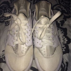 Nike sneakers (womens)