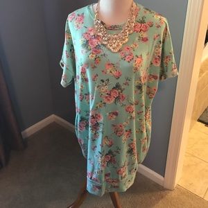 Floral tunic with pockets