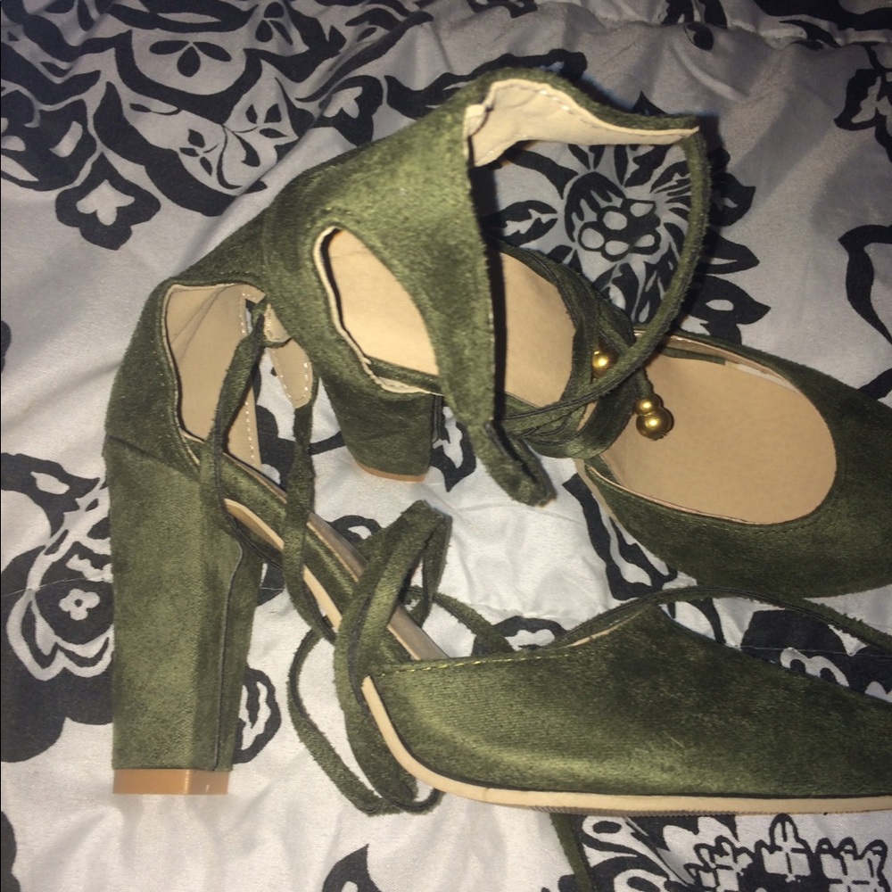 👠