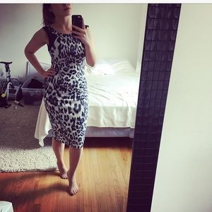 Karen Mullen Amazing leopard midi dress