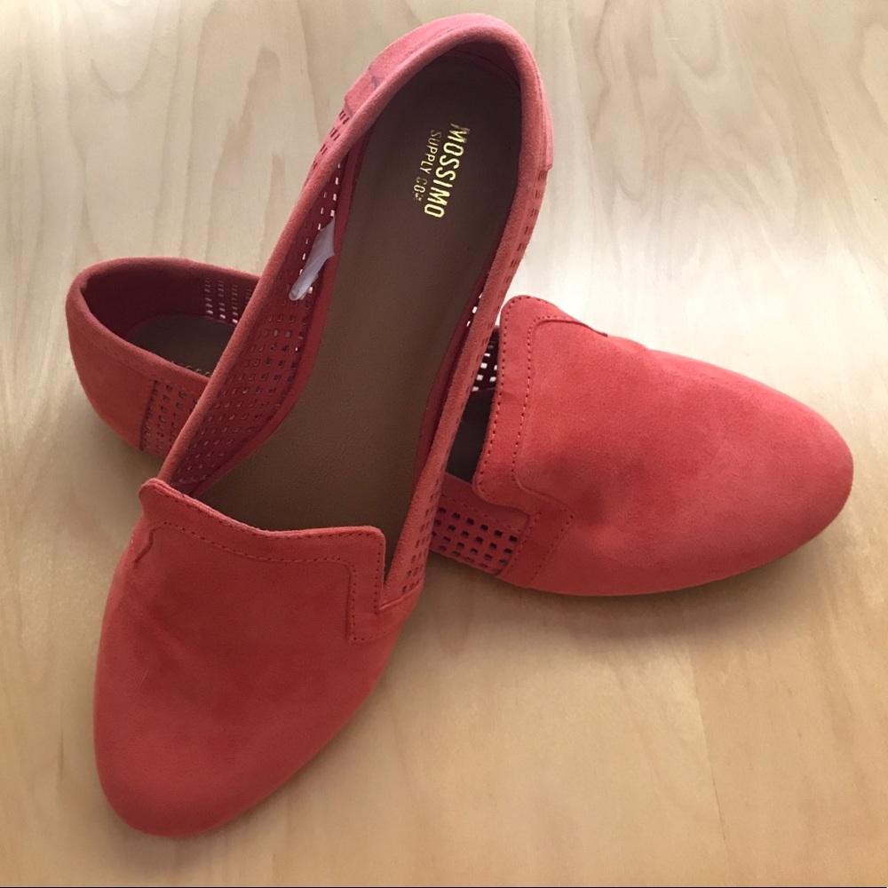 Mossimo Trina Laser Cut Flats