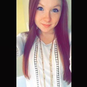 Meet your Posher, Alanis