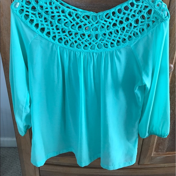 Boutique Turquoise Top Size Small - Picture 2 of 2