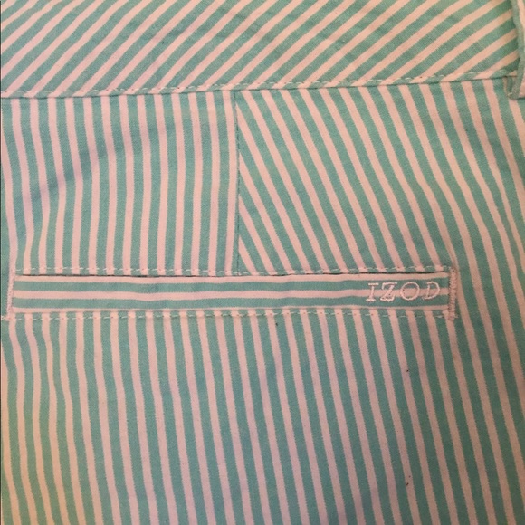 Adorable & slimming Izod shorts! - Picture 4 of 8