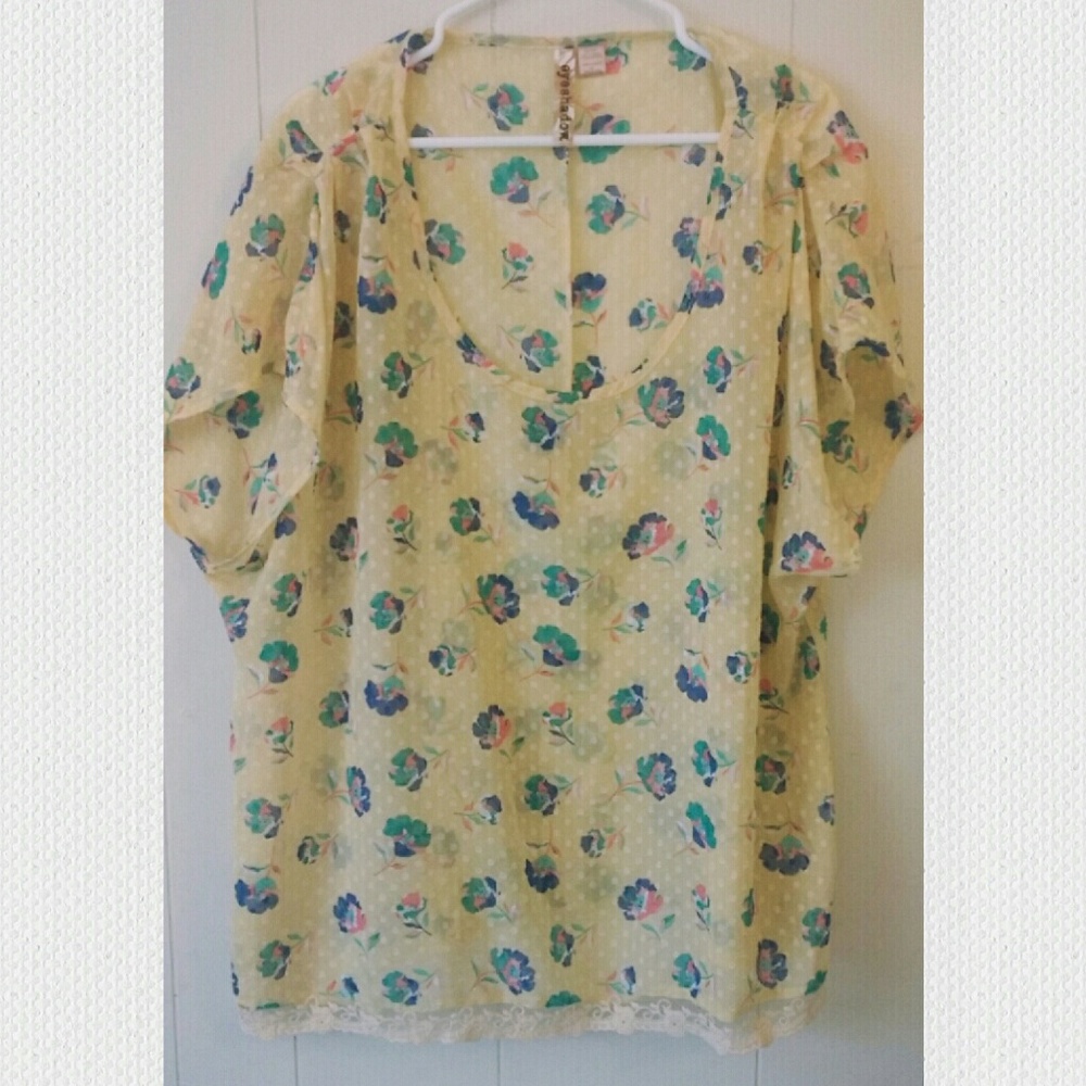 Floral Sheer Yellow Top - Picture 2 of 8