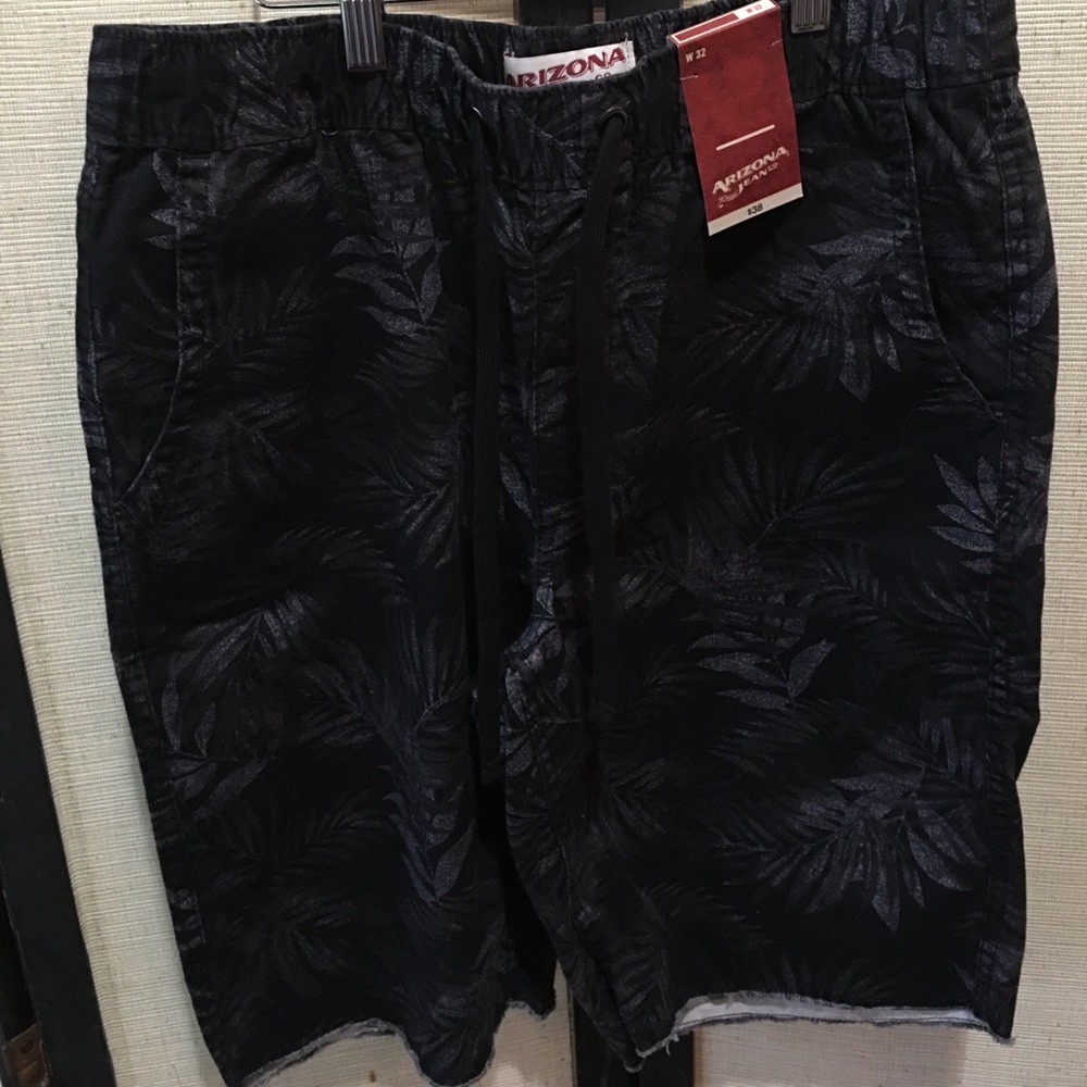 New Casual Arizona shorts Floral Black
