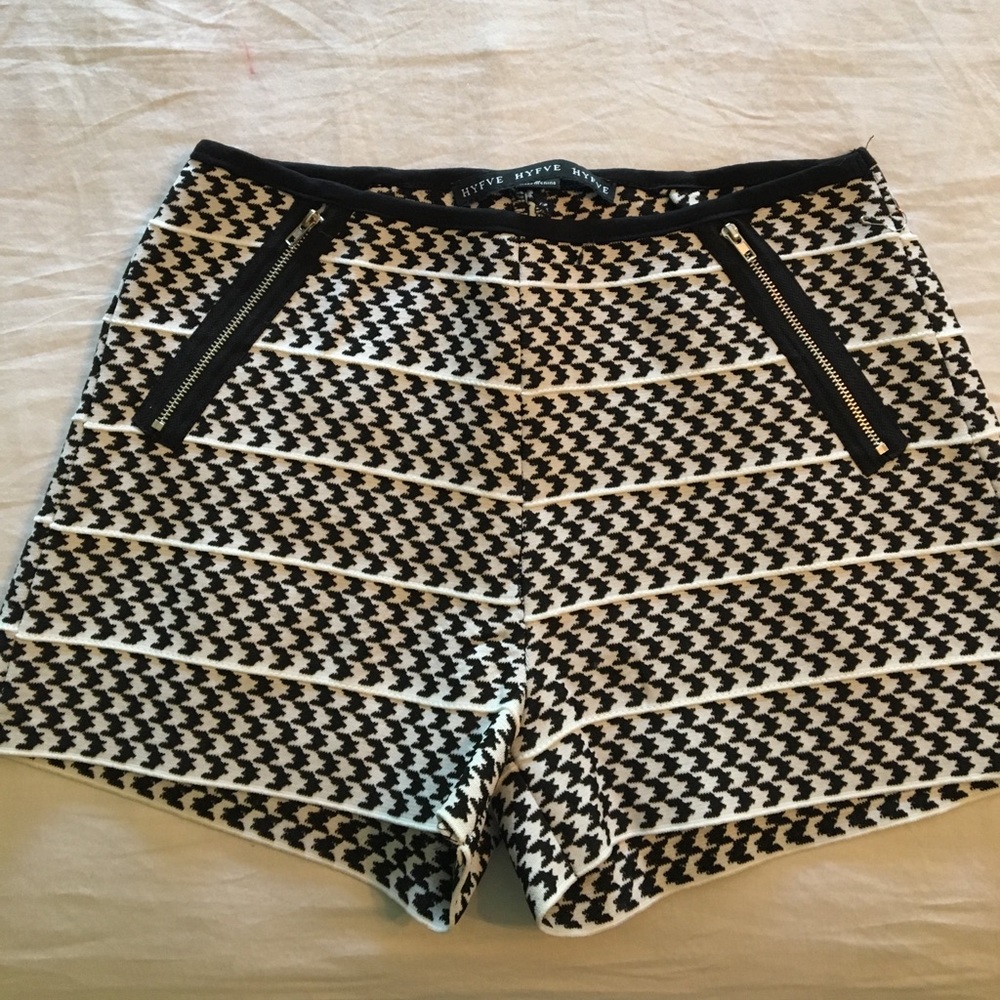 Hyfve small stretchy shorts