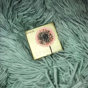 Benefit Cosmetics Dandelion blush