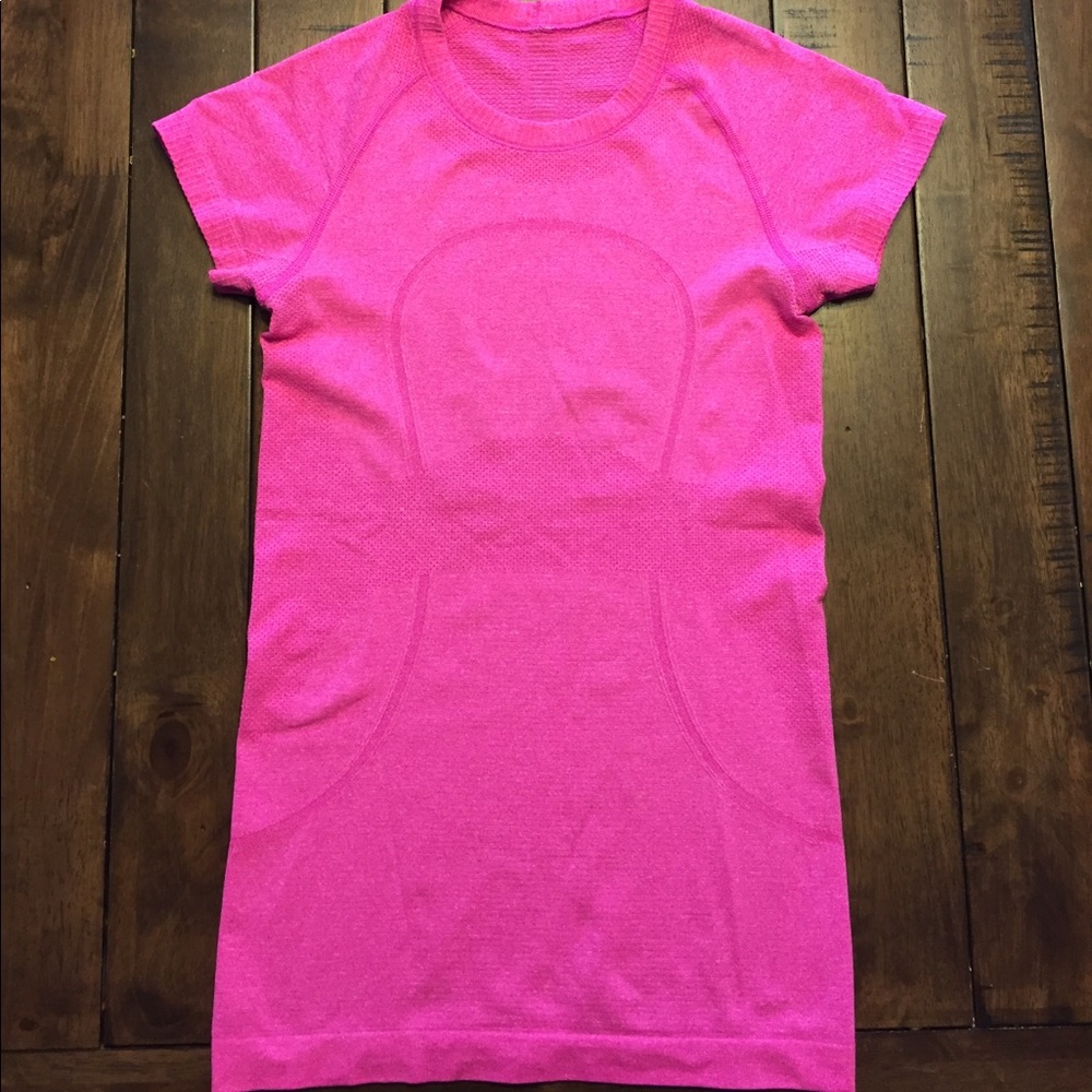 Pink heathered Run Swiftly Tee