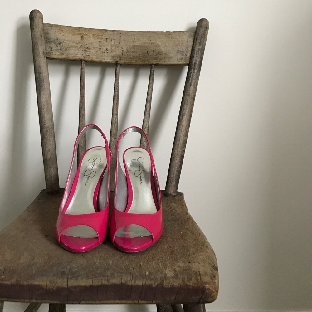 Jessica Simpson hot pink open toed dressy pumps