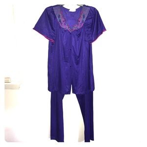 *VINTAGE* Vanity Fair lounge set