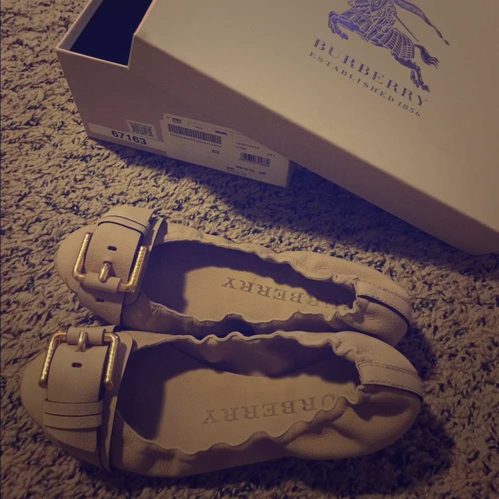 Burberry skimmer