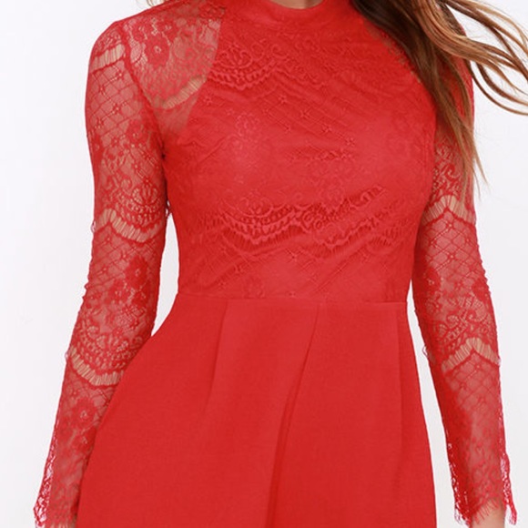 Red lace romper - Picture 2 of 4