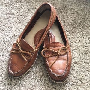 FRYE Quincy Tie loafers in cognac leather