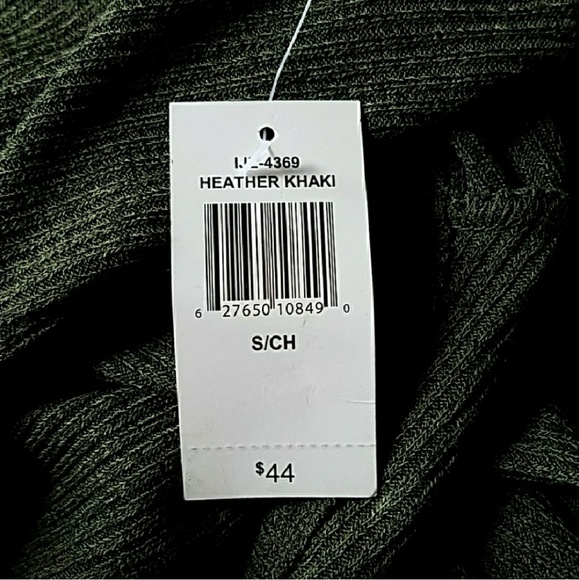 Elegant soft olive green tank maxi dress - Picture 2 of 2