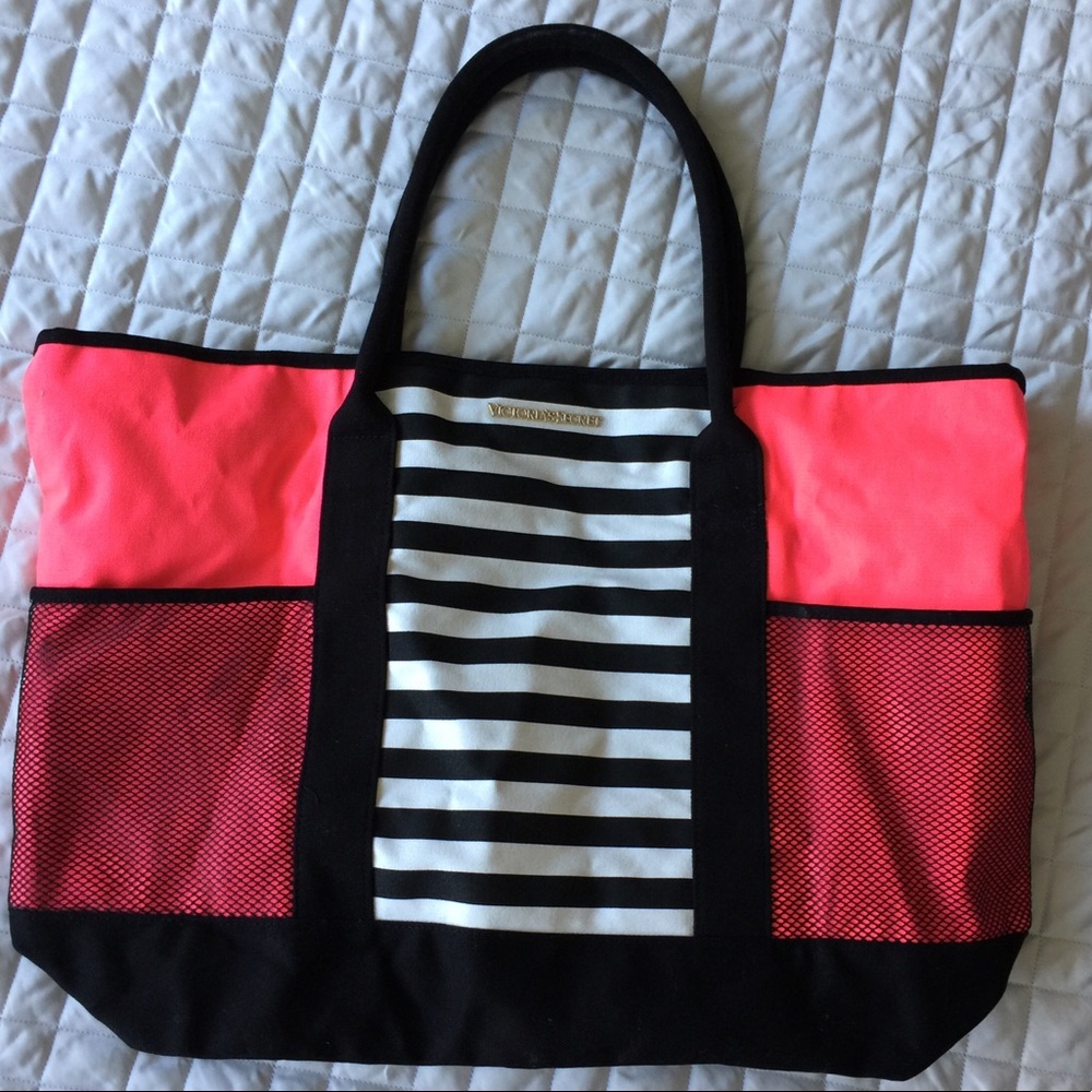 NWOT! Victoria Secret beach bag.