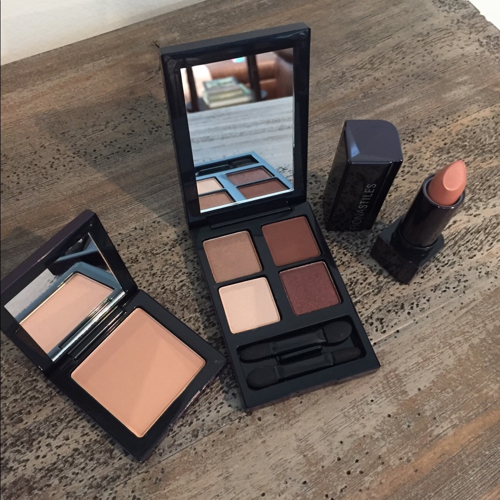 Fiona Stiles Earth Tones Makeup Bundle 🏅HP 7/4 🏅