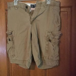 American Eagle cargo shorts size 32